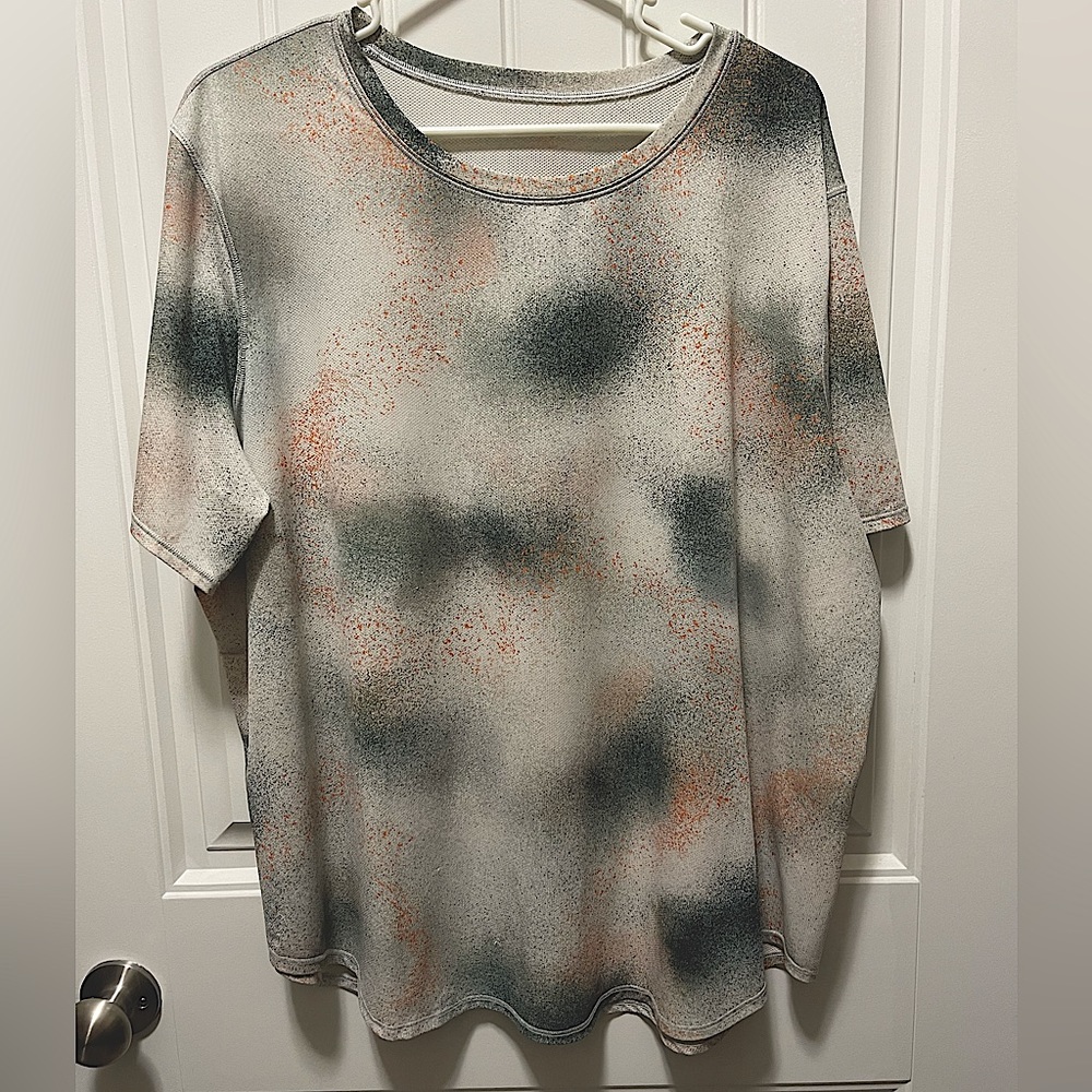 Lululemon Top - size 20